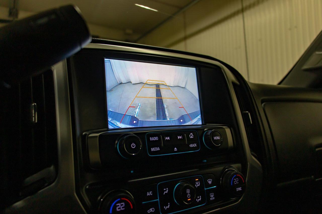 2017 GMC Sierra 1500 4x4 Crew Cab SLE BCam Bluetooth Red Deer AB