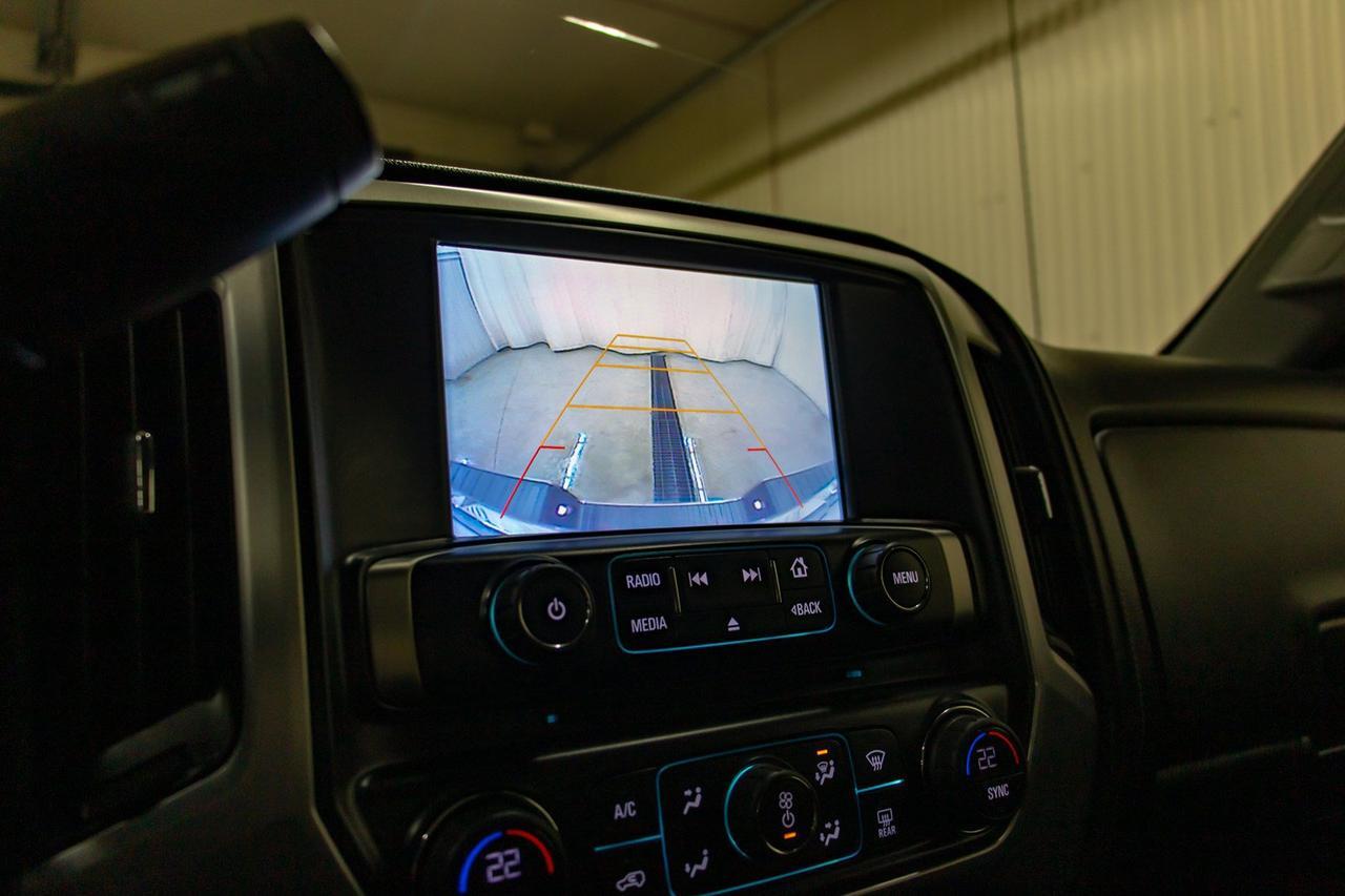 2017 GMC Sierra 1500 4x4 Crew Cab SLE BCam Bluetooth Red Deer AB