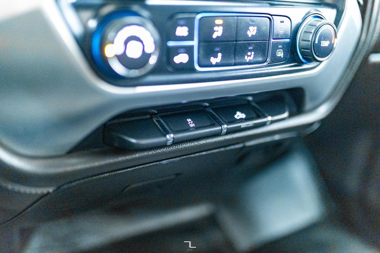 2017 GMC Sierra 1500 4x4 Crew Cab SLE BCam Red Deer AB