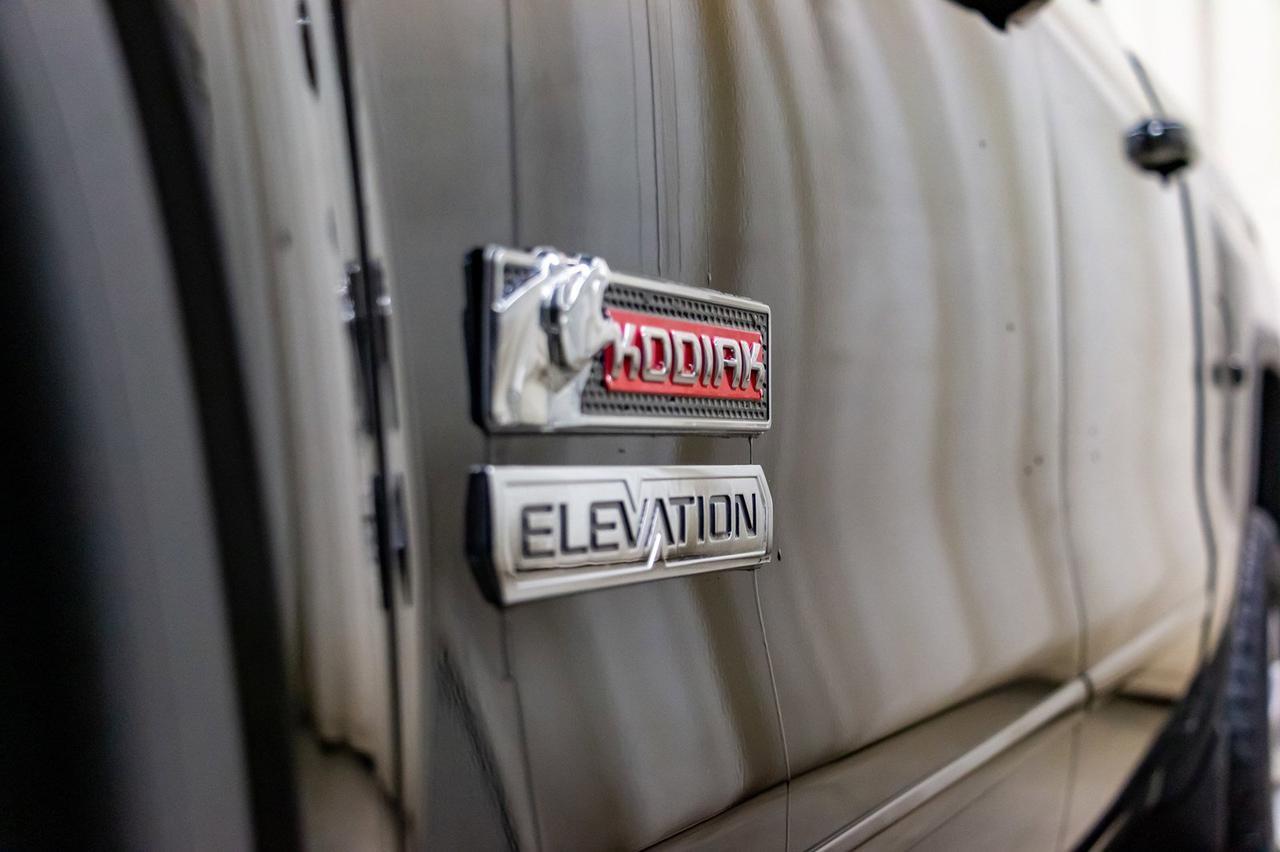 2017 GMC Sierra 1500 4x4 Crew Cab SLE Elevation Kodiak Red Deer AB