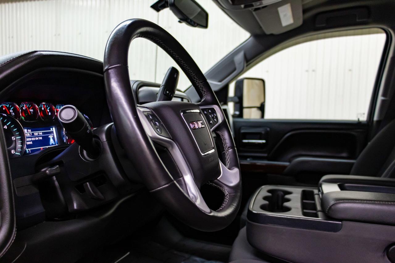 2017 GMC Sierra 1500 4x4 Crew Cab SLE Elevation Kodiak Red Deer AB