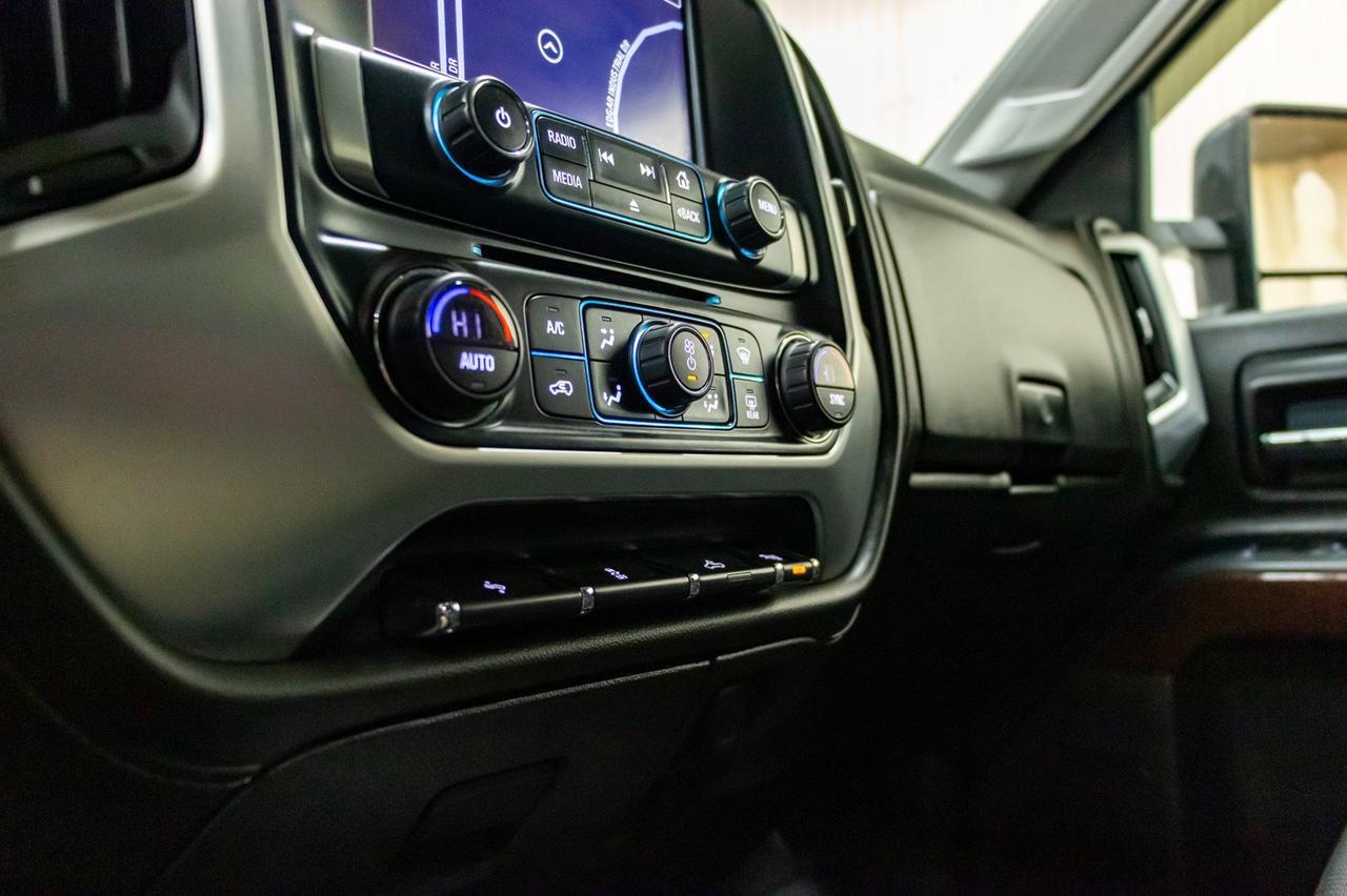 2017 GMC Sierra 1500 4x4 Crew Cab SLE Elevation Kodiak Red Deer AB