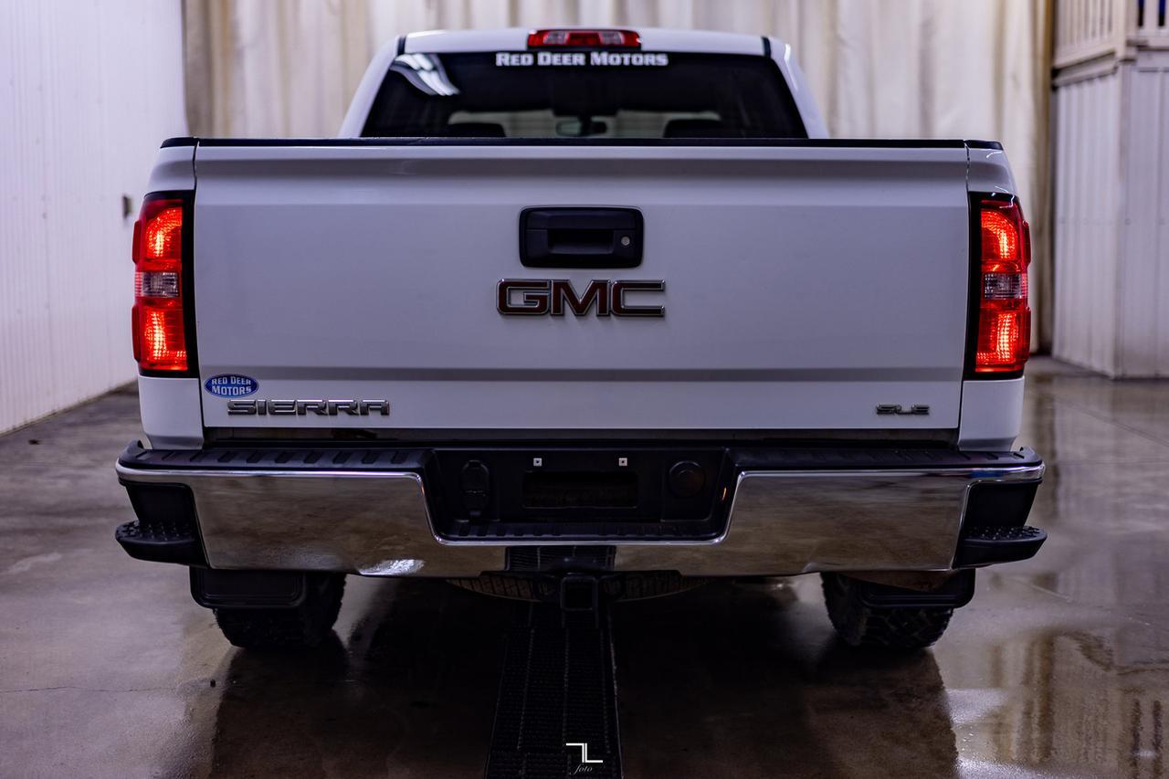 2017 GMC Sierra 1500 4x4 Crew Cab SLE Z71 BCam Red Deer AB