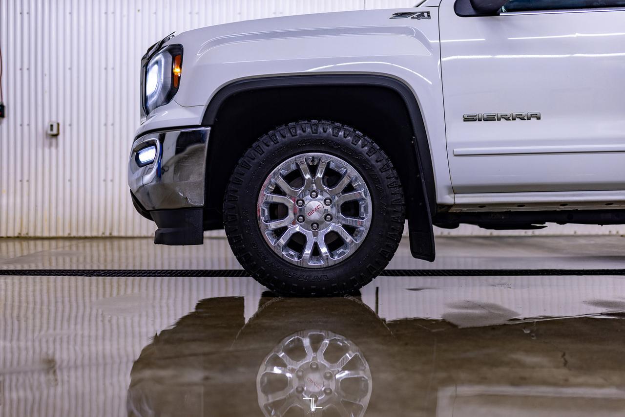 2017 GMC Sierra 1500 4x4 Crew Cab SLE Z71 BCam Red Deer AB