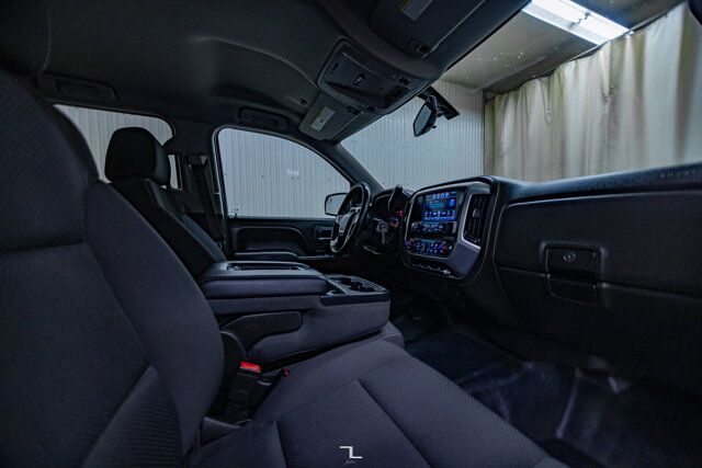 2017 GMC Sierra 1500 4x4 Crew Cab SLE Z71 BCam Red Deer AB