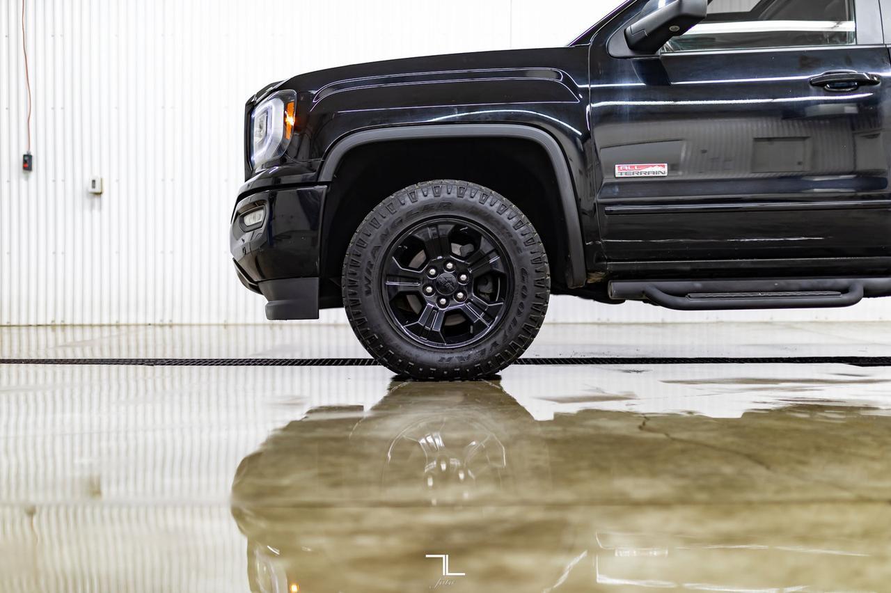 2017 GMC Sierra 1500 4x4 Crew Cab SLT All Terrain Leather Roof BCam Red Deer AB