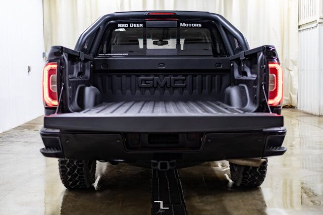 2017 GMC Sierra 1500 4x4 Crew Cab SLT All Terrain Leather Roof BCam Red Deer AB