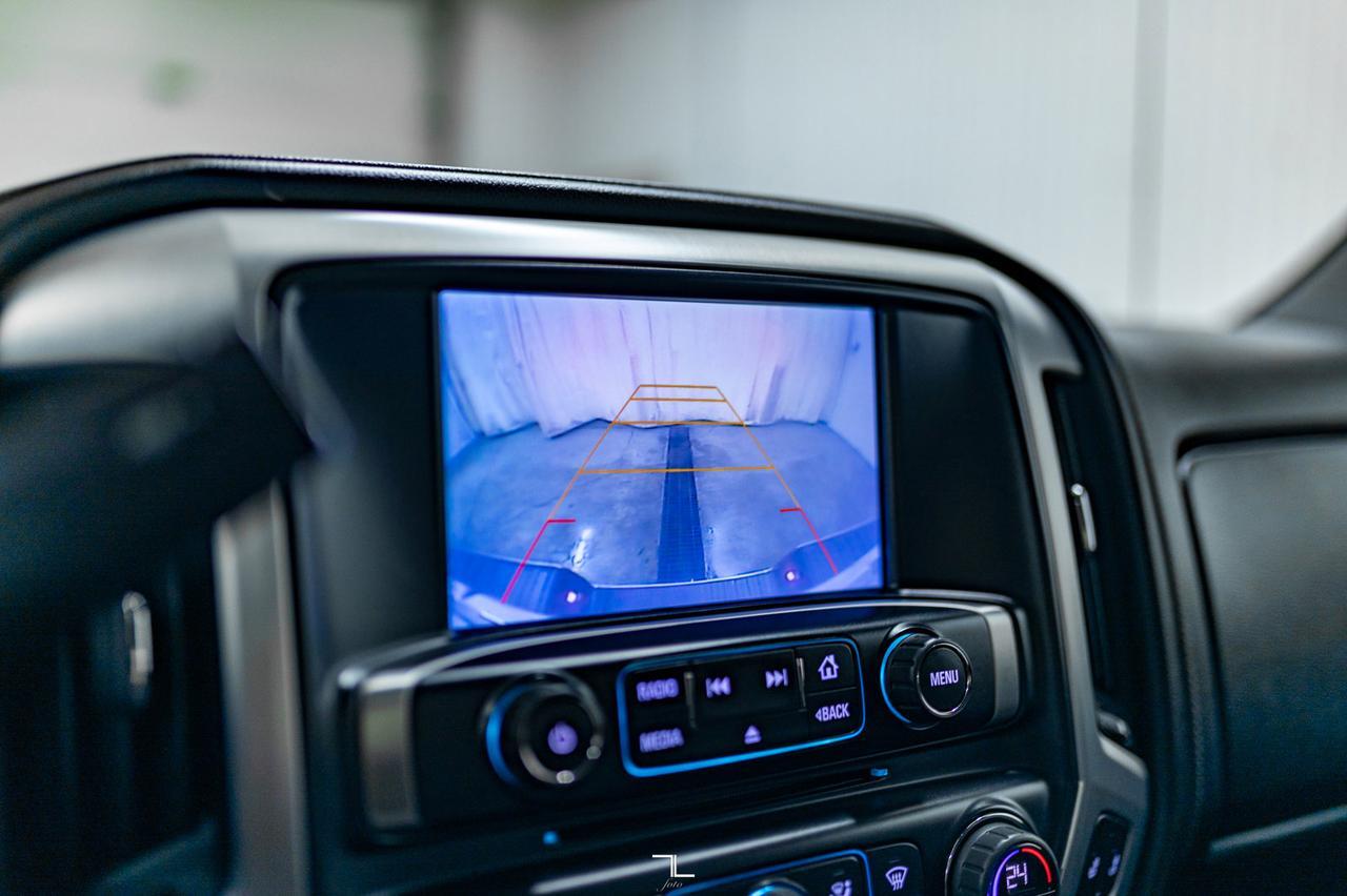 2017 GMC Sierra 1500 4x4 Crew Cab SLT Leather Nav BCam Red Deer AB