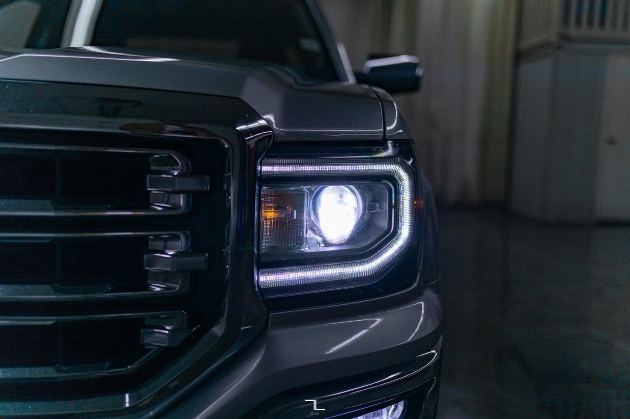 2017 GMC Sierra 1500 4x4 Crew Cab SLT Leather Nav BCam Red Deer AB