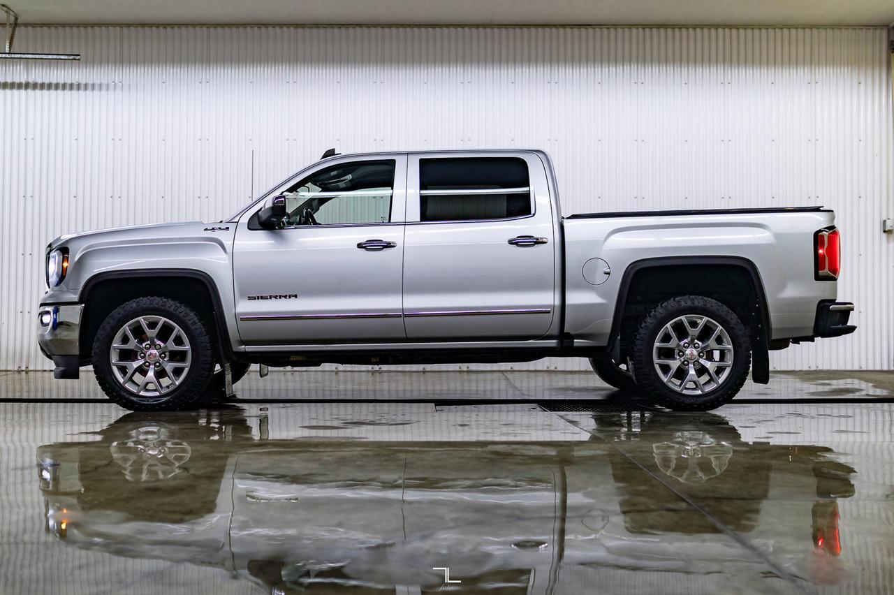 2017 GMC Sierra 1500 4x4 Crew Cab SLT Leather Nav BCam Red Deer AB