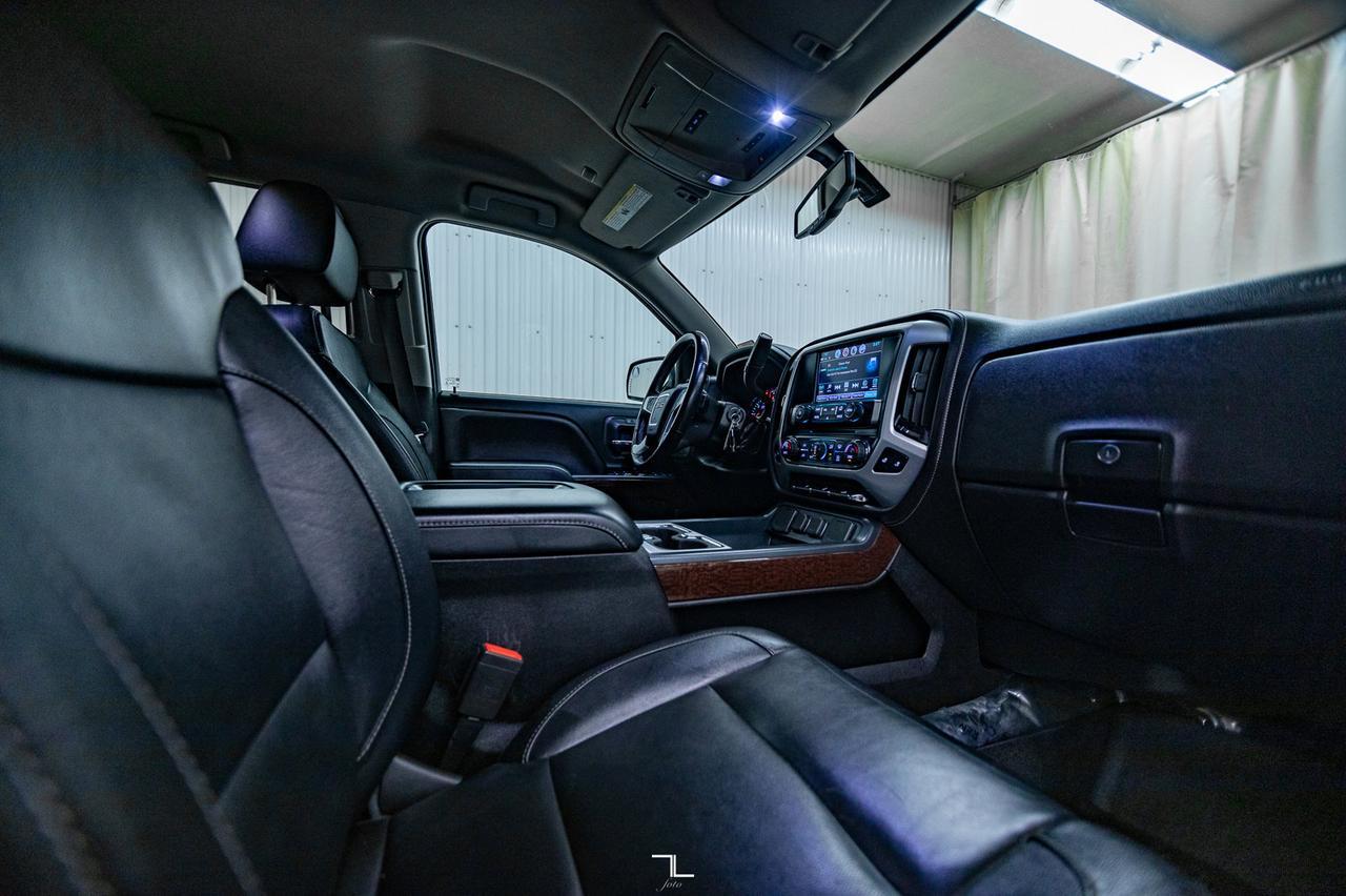 2017 GMC Sierra 1500 4x4 Crew Cab SLT Leather Nav BCam Red Deer AB