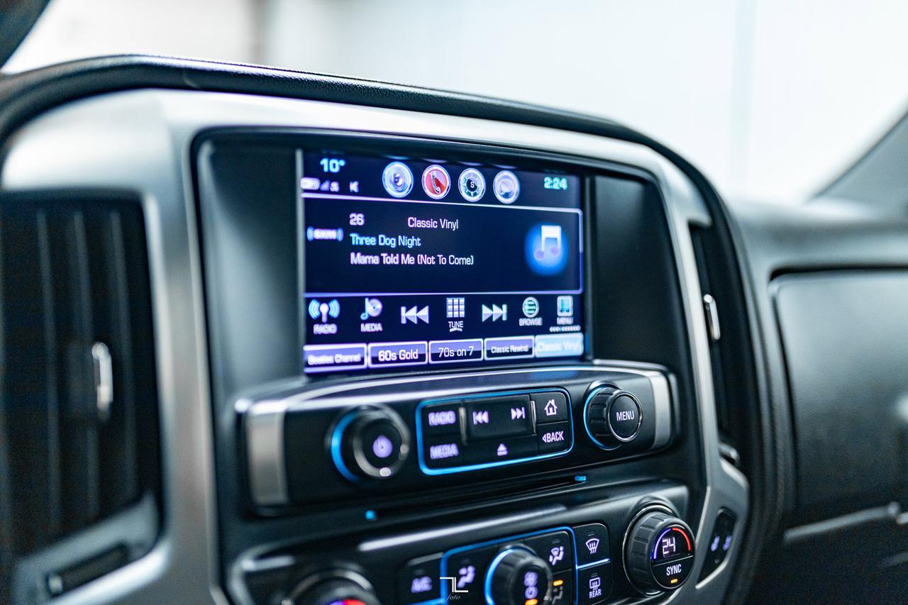 2017 GMC Sierra 1500 4x4 Crew Cab SLT Leather Nav BCam Red Deer AB