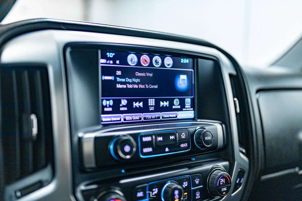 2017 GMC Sierra 1500 4x4 Crew Cab SLT Leather Nav BCam Red Deer AB