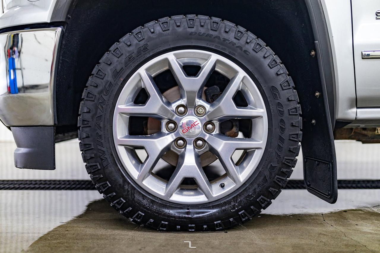 2017 GMC Sierra 1500 4x4 Crew Cab SLT Leather Nav BCam Red Deer AB