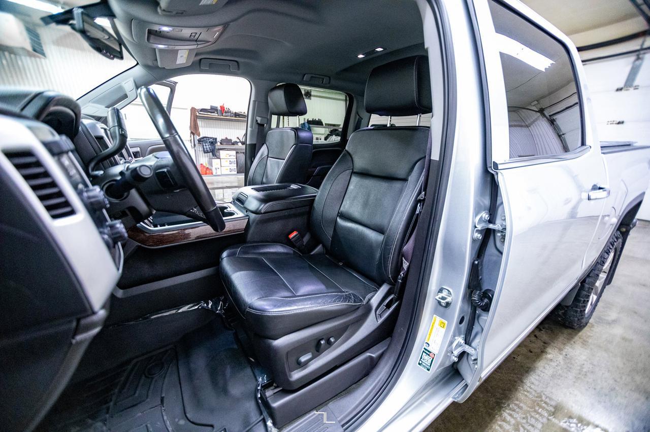 2017 GMC Sierra 1500 4x4 Crew Cab SLT Leather Nav BCam Red Deer AB