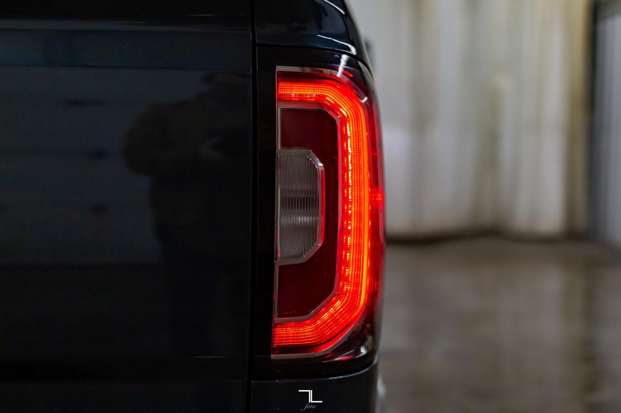 2017 GMC Sierra 1500 4x4 Crew Cab SLT Leather Nav BCam Red Deer AB