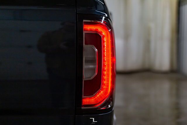 2017 GMC Sierra 1500 4x4 Crew Cab SLT Leather Nav BCam Red Deer AB