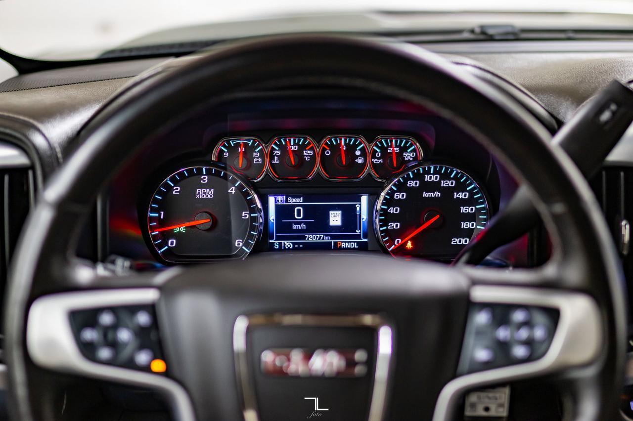 2017 GMC Sierra 1500 4x4 Crew Cab SLT Leather Nav BCam Red Deer AB