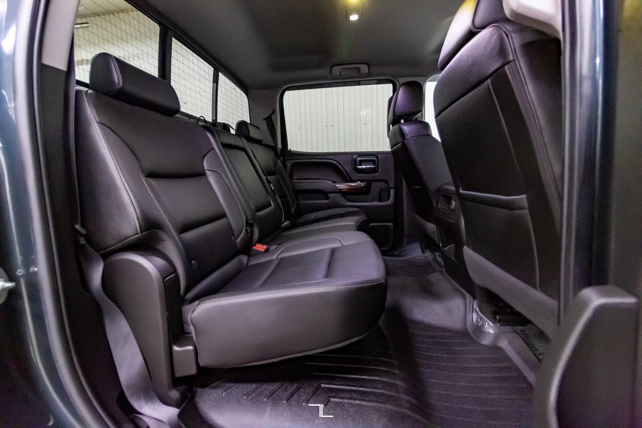 2017 GMC Sierra 1500 4x4 Crew Cab SLT Leather Nav BCam Red Deer AB