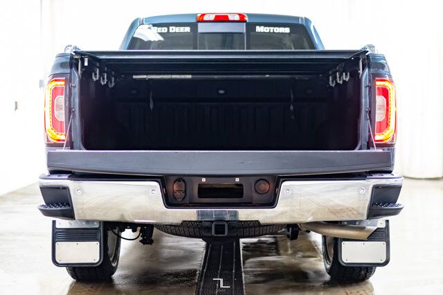 2017 GMC Sierra 1500 4x4 Crew Cab SLT Leather Nav BCam Red Deer AB