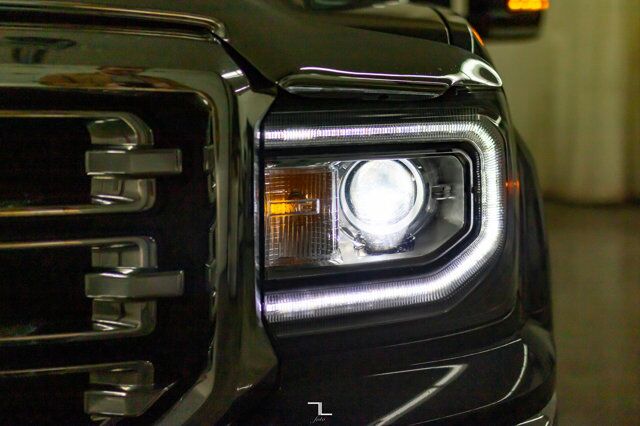 2017 GMC Sierra 1500 4x4 Crew Cab SLT Leather Nav BCam Red Deer AB