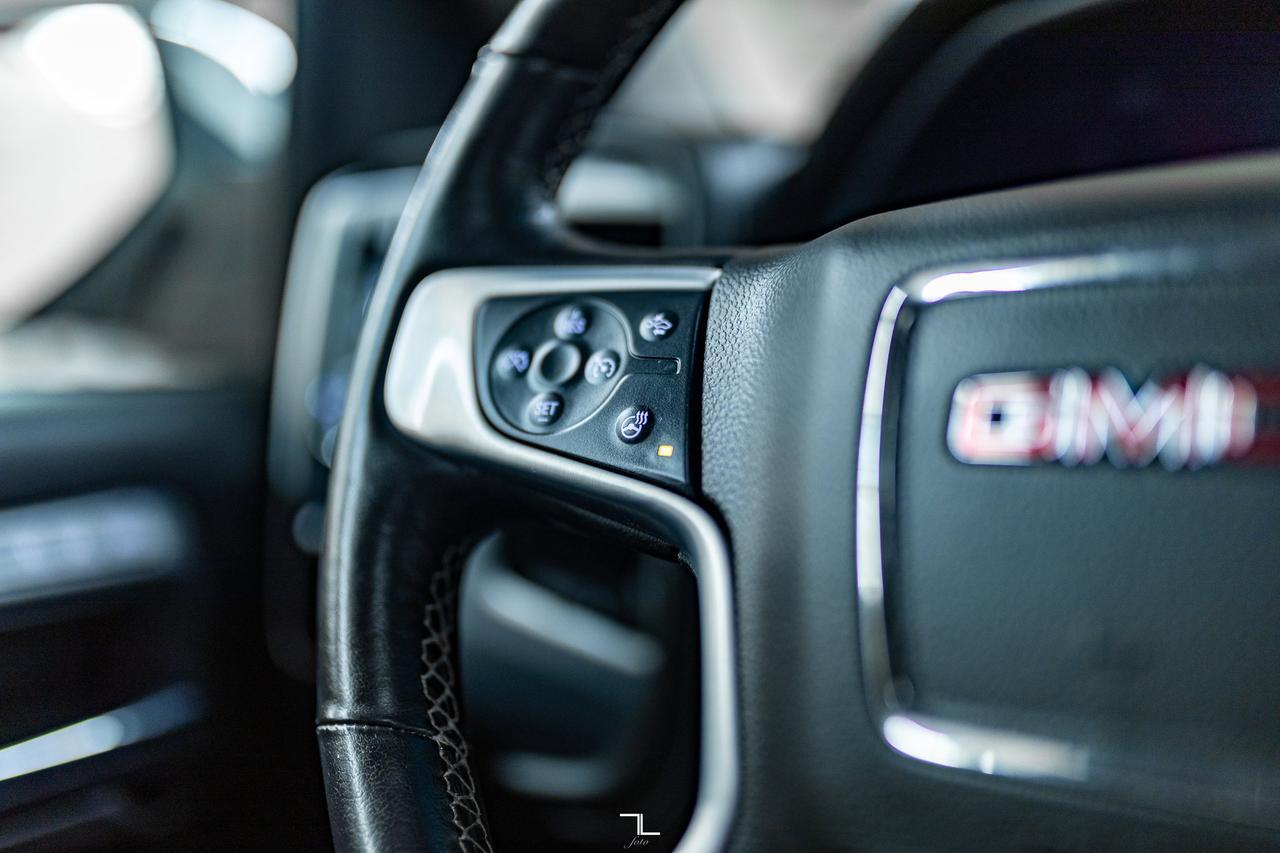 2017 GMC Sierra 1500 4x4 Crew Cab SLT Z71 Leather Roof Nav Red Deer AB