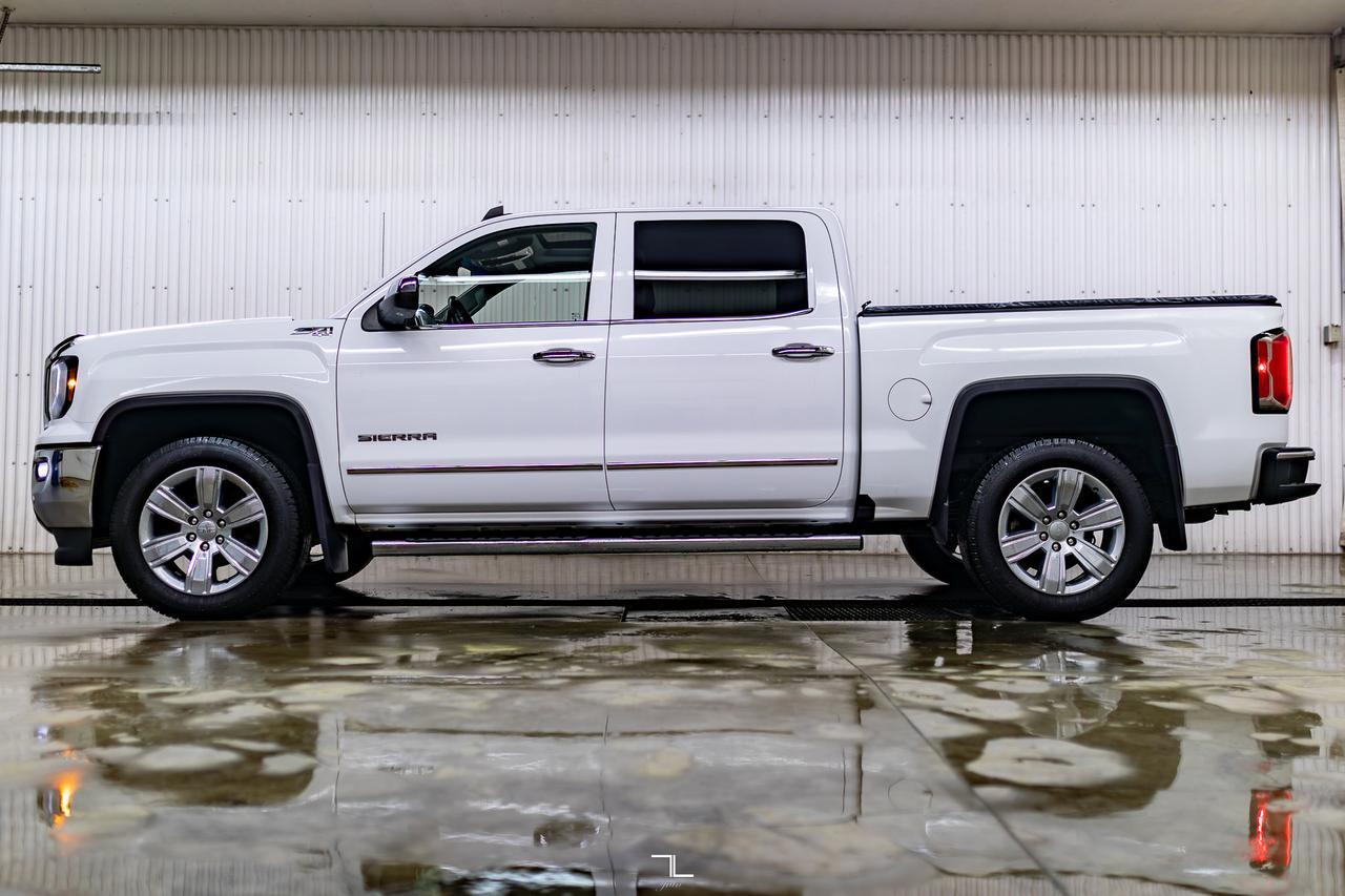 2017 GMC Sierra 1500 4x4 Crew Cab SLT Z71 Leather Roof Nav Red Deer AB