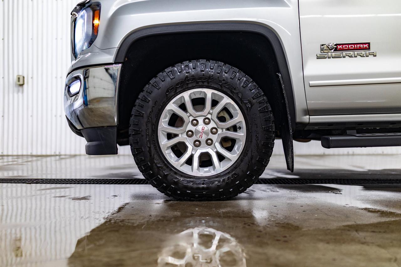 2017 GMC Sierra 1500 4x4 Double Cab SLE Z71 Kodiak PSeat BCam Red Deer AB