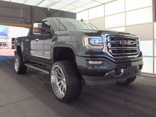 2017 GMC Sierra 1500 DENALI LIFTED AND LOADED