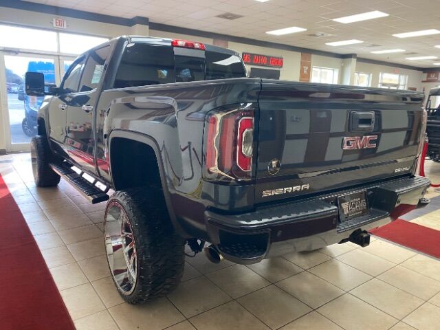2017 GMC Sierra 1500 DENALI LIFTED AND LOADED