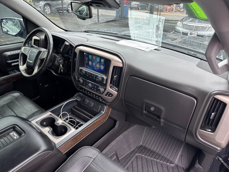 2017 GMC Sierra 1500 Denali Crew Cab 4WD w/ Denali Preferred Equipment Group Arlington VA