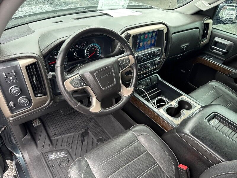 2017 GMC Sierra 1500 Denali Crew Cab 4WD w/ Denali Preferred Equipment Group Arlington VA