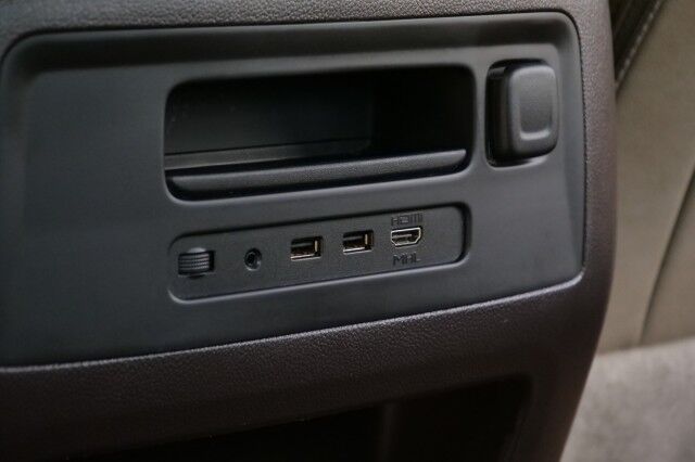 2017 GMC Sierra 1500 SLT / Premium Plus Package / Rear Entertainment! High Point NC