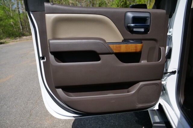 2017 GMC Sierra 1500 SLT / Premium Plus Package / Rear Entertainment! High Point NC