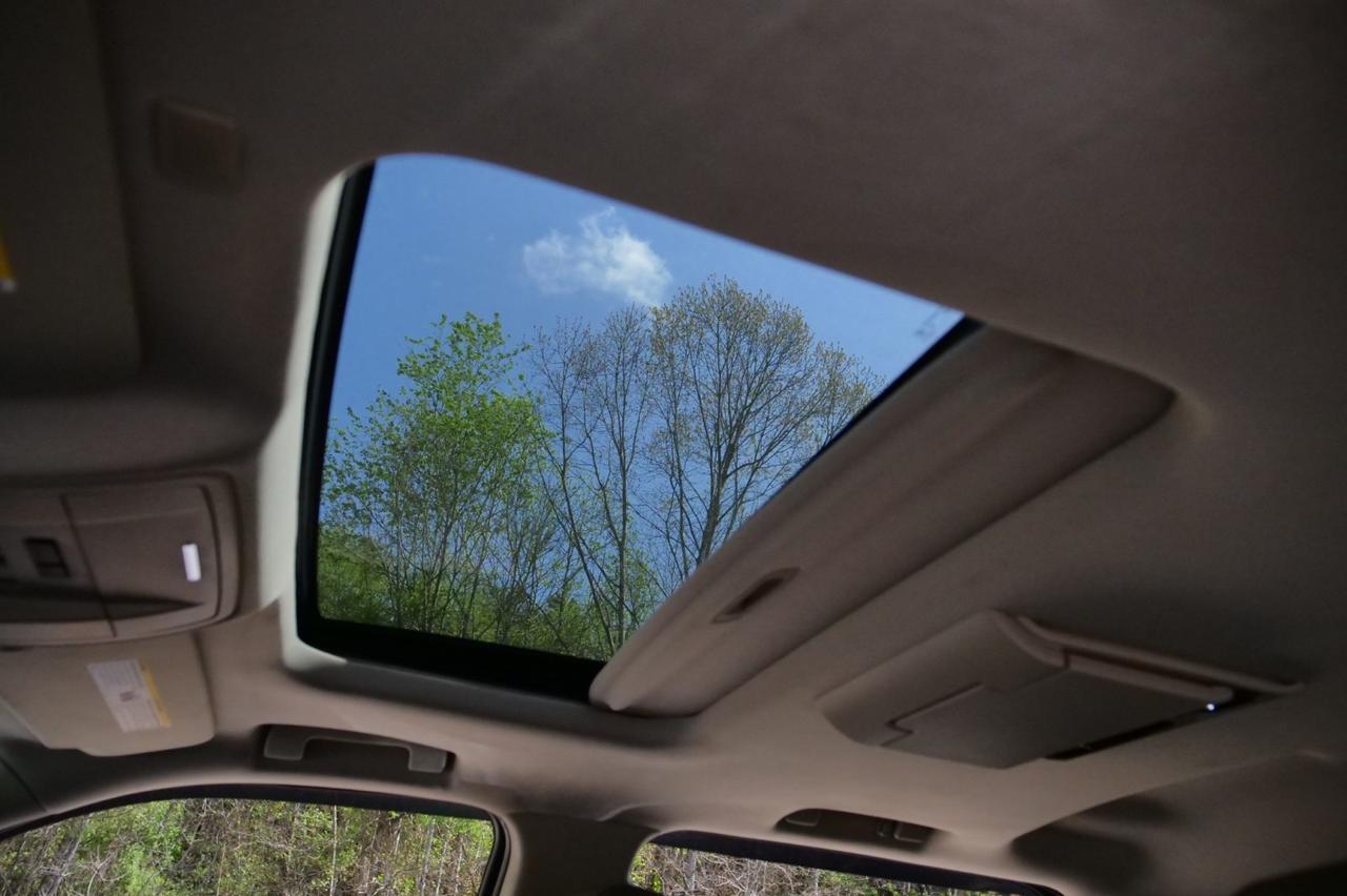 2017 GMC Sierra 1500 SLT / Premium Plus Package / Rear Entertainment! Lincolnton NC