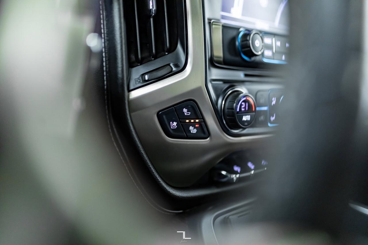 2017 GMC Sierra 2500 4x4 Crew Cab Denali HD Leather Roof Nav BCam Red Deer AB