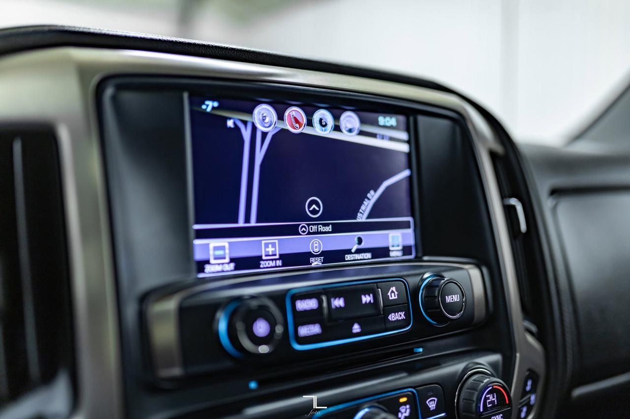 2017 GMC Sierra 2500 4x4 Crew Cab Denali HD Leather Roof Nav BCam Red Deer AB