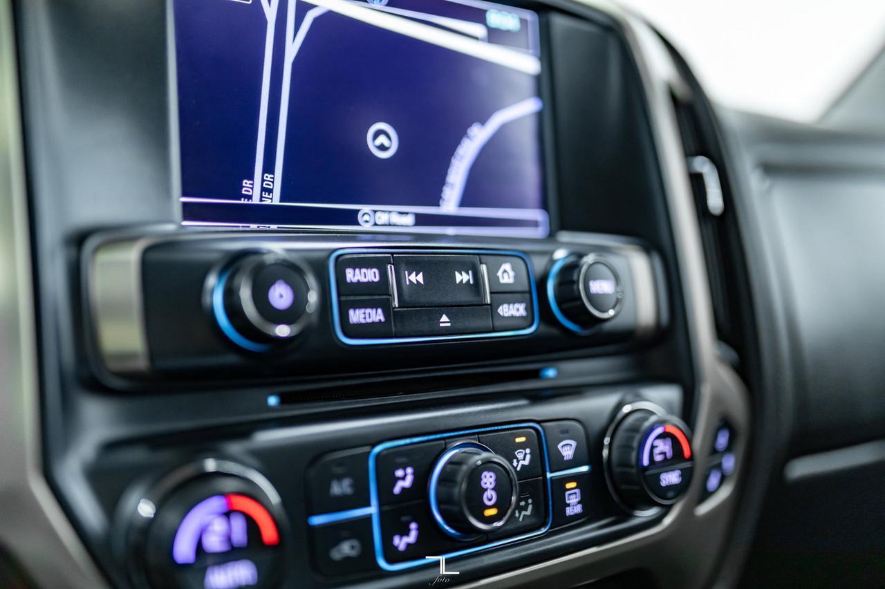 2017 GMC Sierra 2500 4x4 Crew Cab Denali HD Leather Roof Nav BCam Red Deer AB