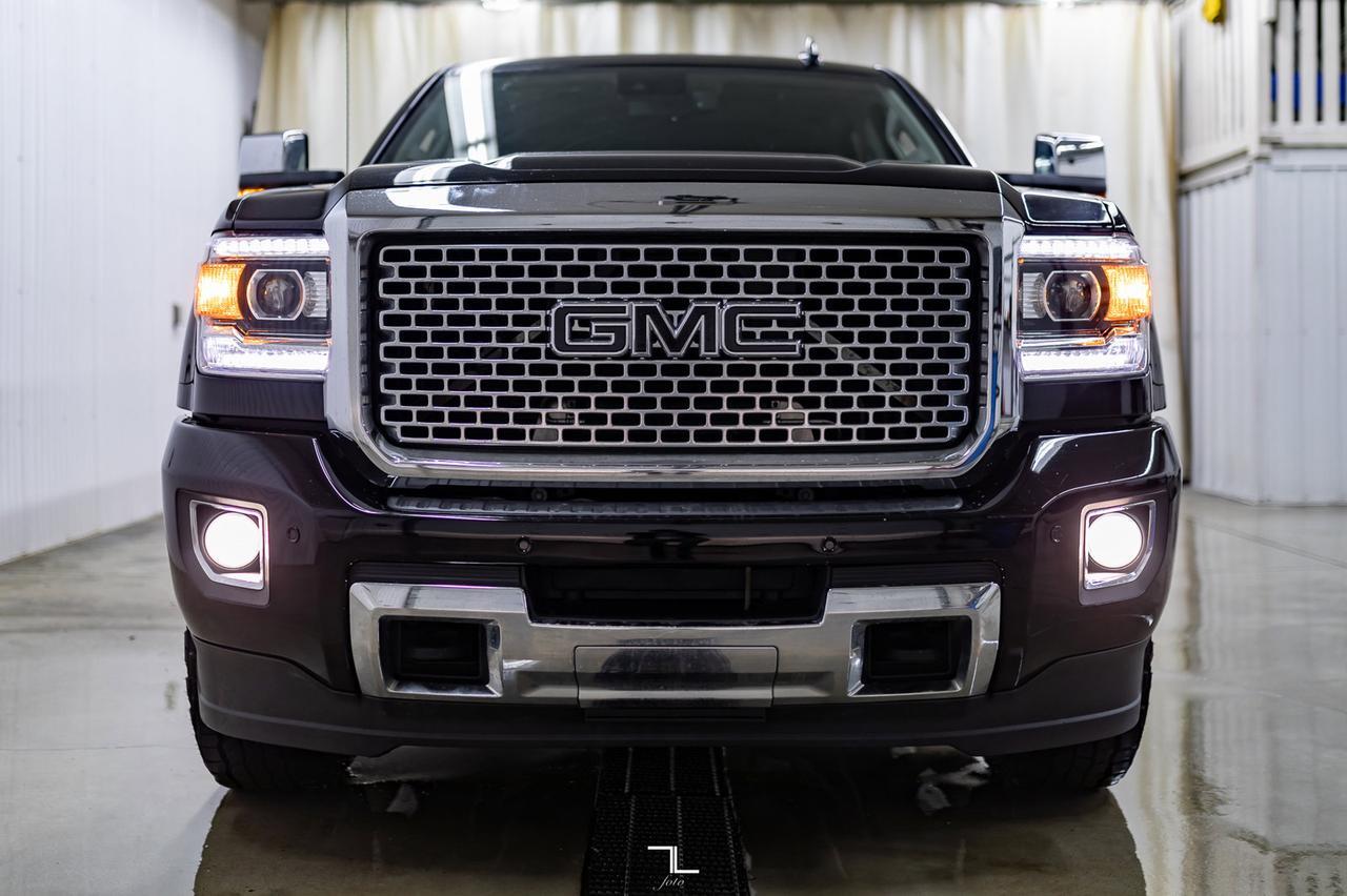 2017 GMC Sierra 2500 4x4 Crew Cab Denali HD Leather Roof Nav BCam Red Deer AB