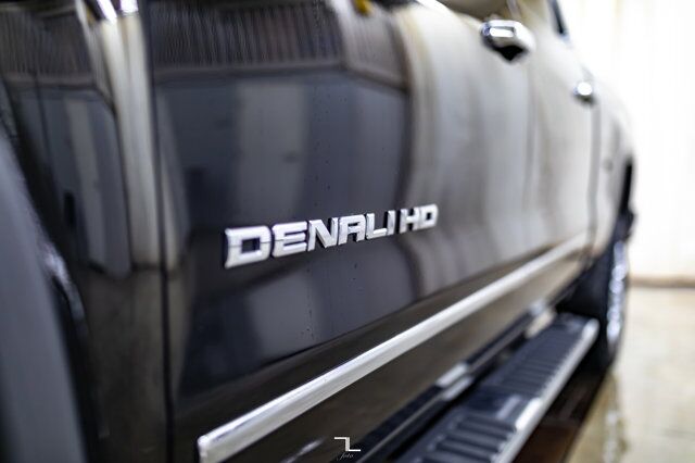 2017 GMC Sierra 2500 4x4 Crew Cab Denali HD Leather Roof Nav BCam Red Deer AB