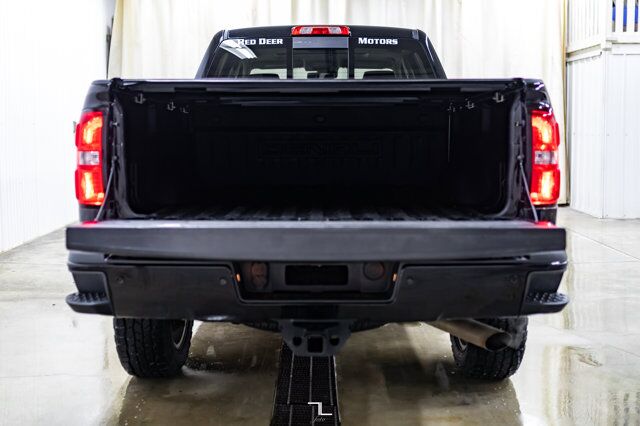 2017 GMC Sierra 2500 4x4 Crew Cab Denali HD Leather Roof Nav BCam Red Deer AB