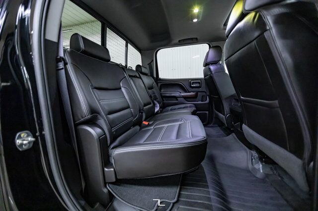 2017 GMC Sierra 2500 4x4 Crew Cab Denali HD Leather Roof Nav BCam Red Deer AB