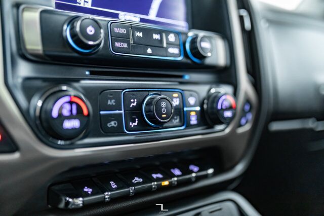 2017 GMC Sierra 2500 4x4 Crew Cab Denali HD Leather Roof Nav BCam Red Deer AB