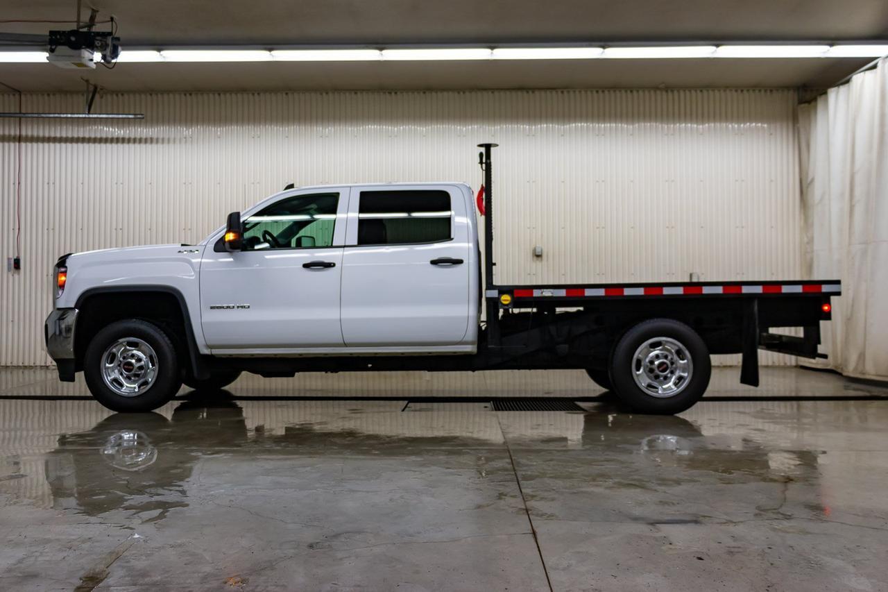 2017 GMC Sierra 2500HD 4x4 Crew Cab LT Deck Red Deer AB