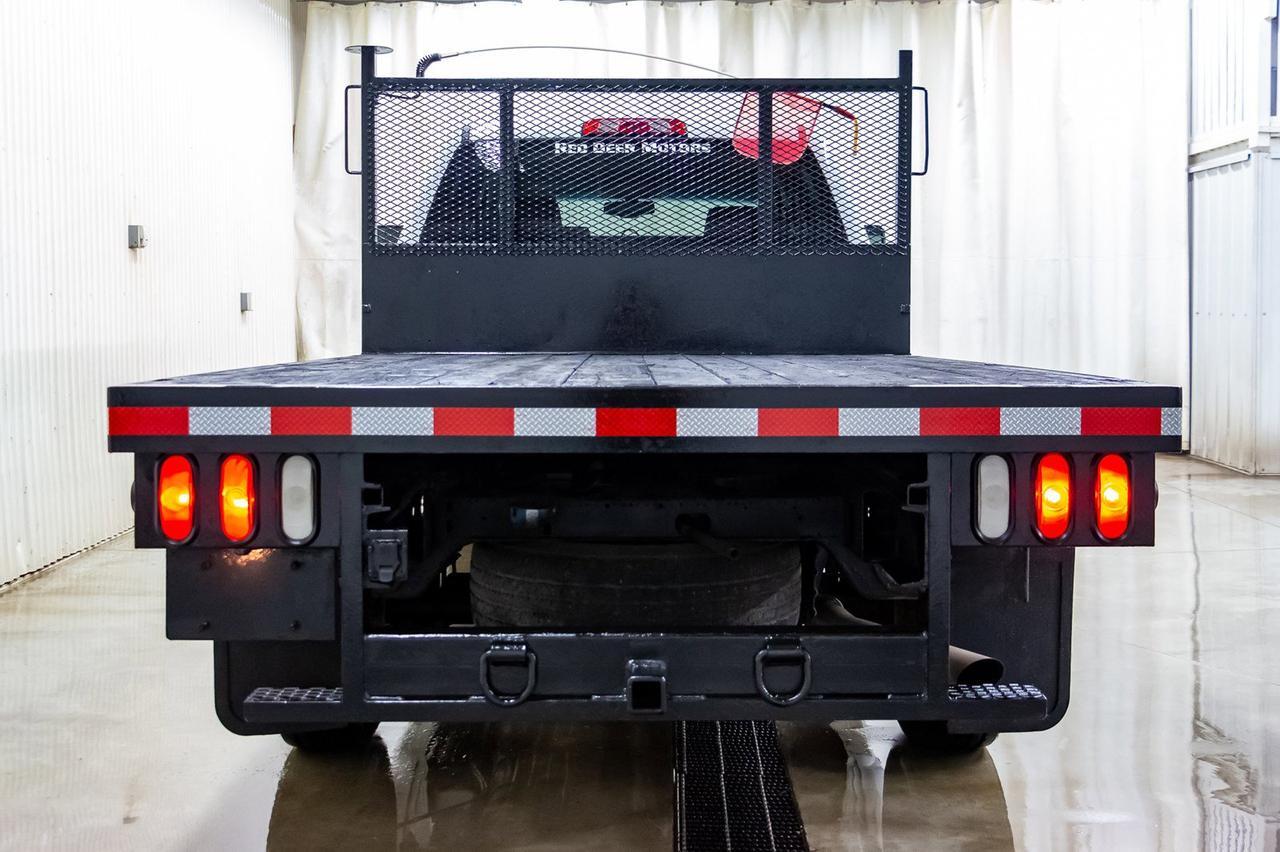 2017 GMC Sierra 2500HD 4x4 Crew Cab LT Deck Red Deer AB