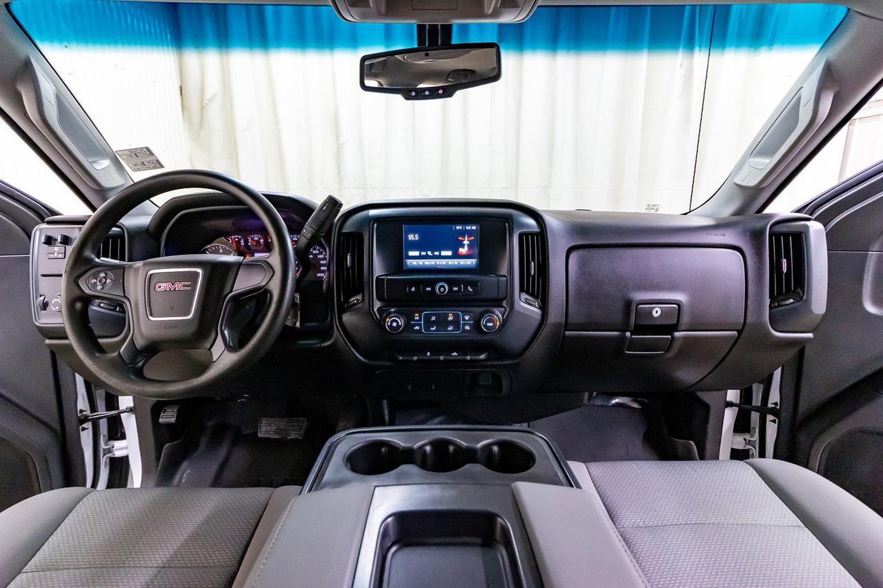 2017 GMC Sierra 2500HD 4x4 Crew Cab LT Deck Red Deer AB