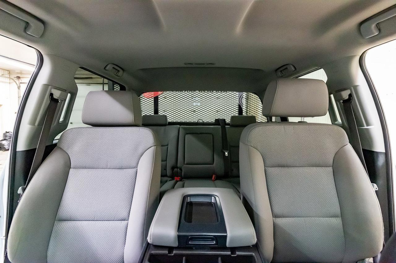 2017 GMC Sierra 2500HD 4x4 Crew Cab LT Deck Red Deer AB