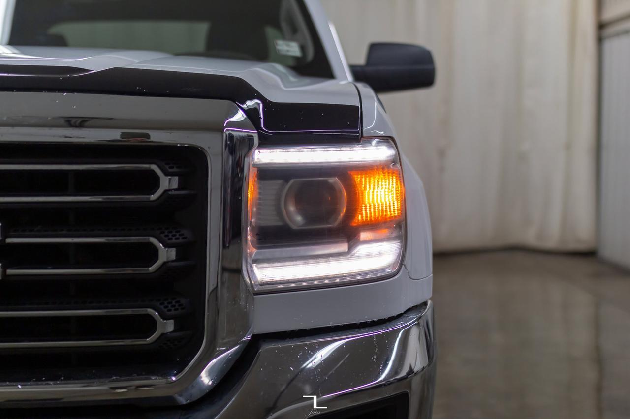 2017 GMC Sierra 2500HD 4x4 Crew Cab SLE BCam Red Deer AB