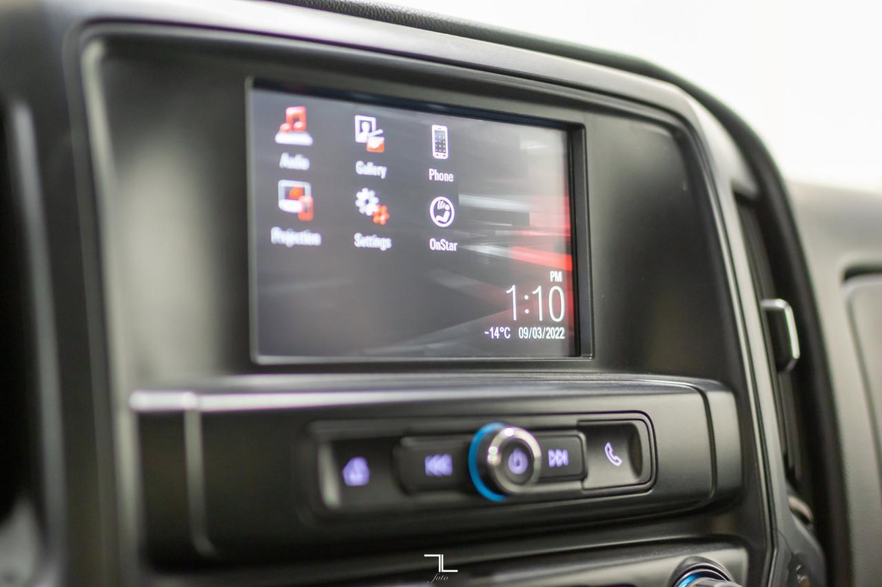 2017 GMC Sierra 2500HD 4x4 Crew Cab SLE BCam Red Deer AB