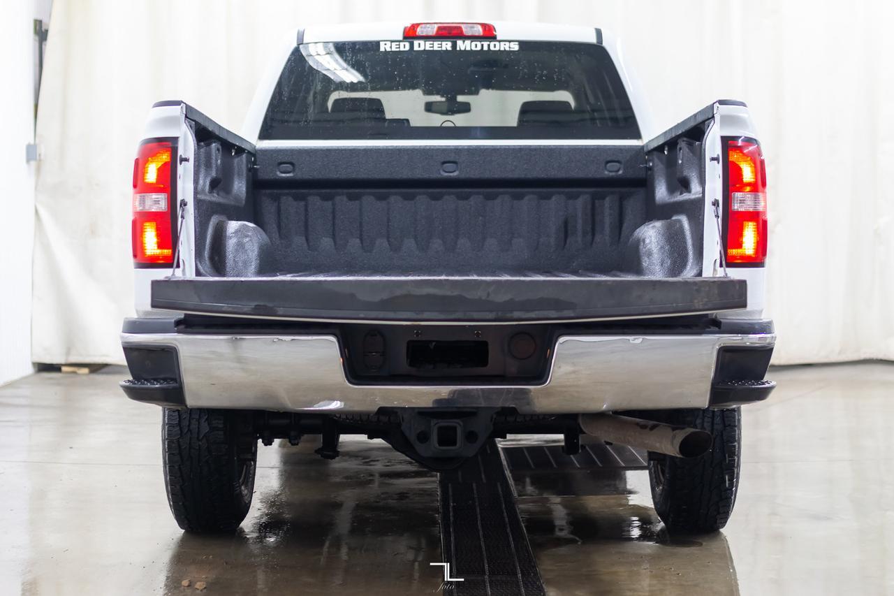 2017 GMC Sierra 2500HD 4x4 Crew Cab SLE BCam Red Deer AB